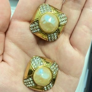 Given by pearl vintage clip-on earrings